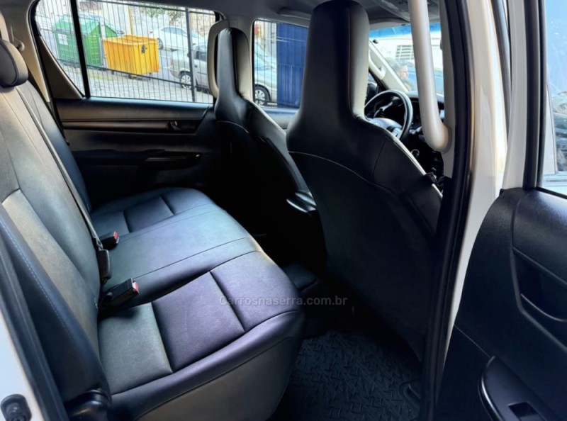 HILUX 2.8 STD 4X4 CD 16V DIESEL 4P MANUAL - 2024 - CAXIAS DO SUL