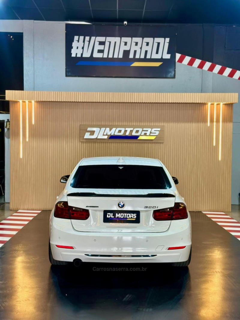 320I 2.0 16V GASOLINA 4P AUTOMÁTICO - 2015 - LAJEADO