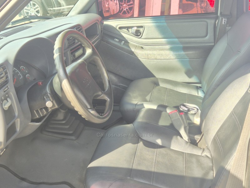 S10 2.8 4X2 CD 12V TURBO INTERCOOLER DIESEL 4P MANUAL - 2003 - CAXIAS DO SUL