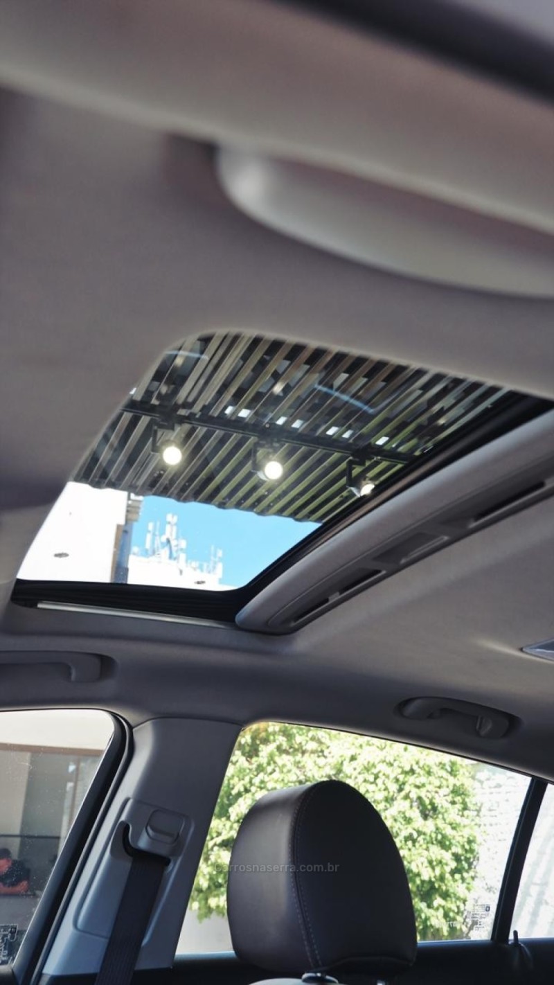 TRACKER 1.8 MPFI LTZ 4X2 16V FLEX 4P AUTOMÁTICO - 2016 - LAJEADO