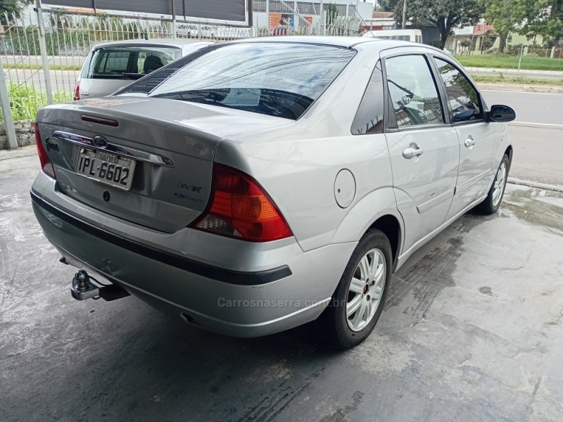 FOCUS 1.6 GLX SEDAN 8V FLEX 4P MANUAL - 2009 - CAXIAS DO SUL