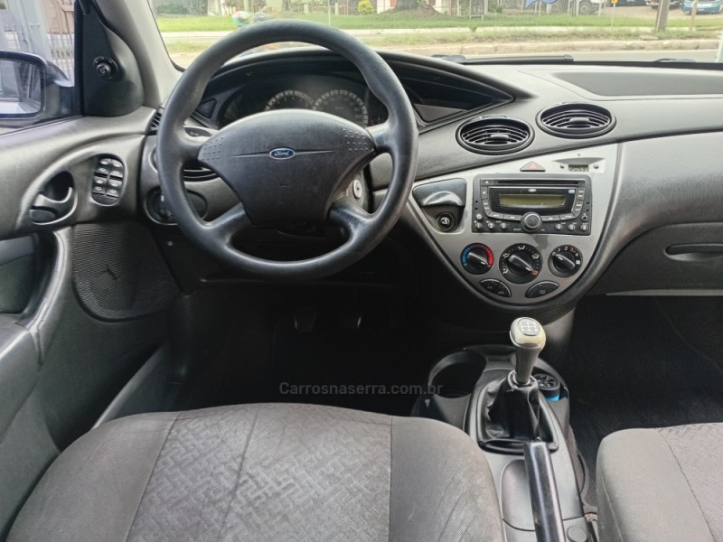 FOCUS 1.6 GLX SEDAN 8V FLEX 4P MANUAL - 2009 - CAXIAS DO SUL