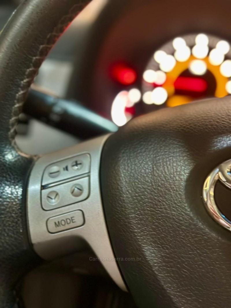 COROLLA 1.6 GLI 16V GASOLINA 4P AUTOMÁTICO - 2014 - LAJEADO