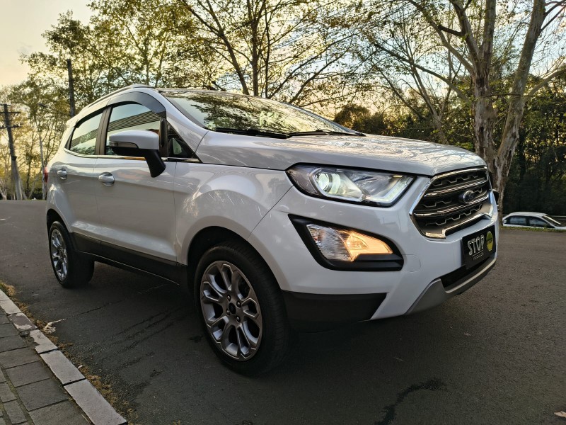 ECOSPORT 1.5 TITANIUM 16V FLEX 4P AUTOMÁTICO