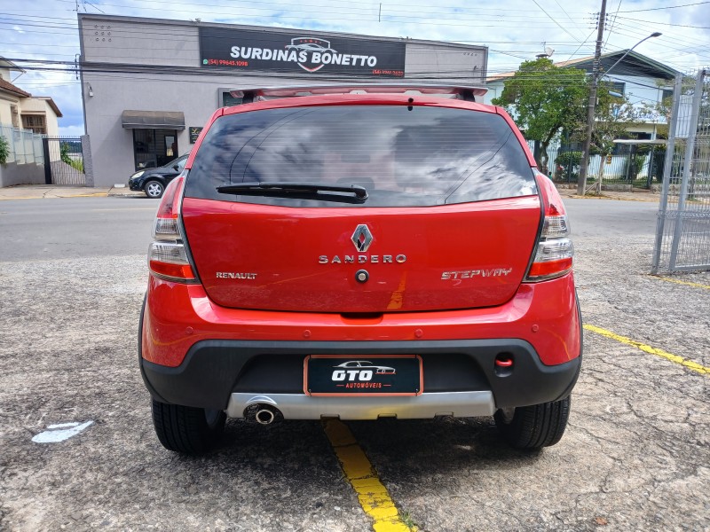 SANDERO 1.6 STEPWAY 8V FLEX 4P MANUAL - 2013 - FARROUPILHA