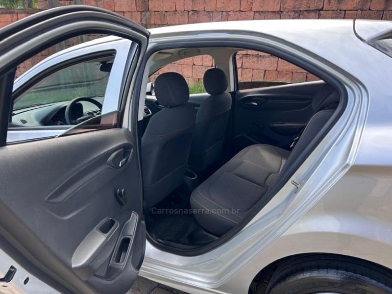 ONIX 1.0 LT 12V FLEX 4P MANUAL - 2013 - VENâNCIO AIRES