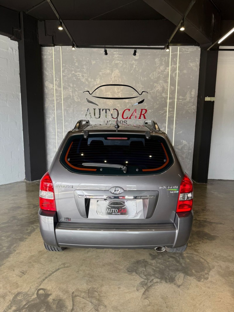 TUCSON 2.0 MPFI GLS 16V 143CV 2WD FLEX 4P AUTOMÁTICO - 2015 - CAXIAS DO SUL