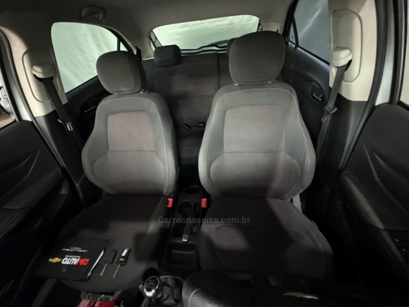 ONIX 1.4 MPFI LTZ 8V FLEX 4P MANUAL - 2015 - NOVA PRATA