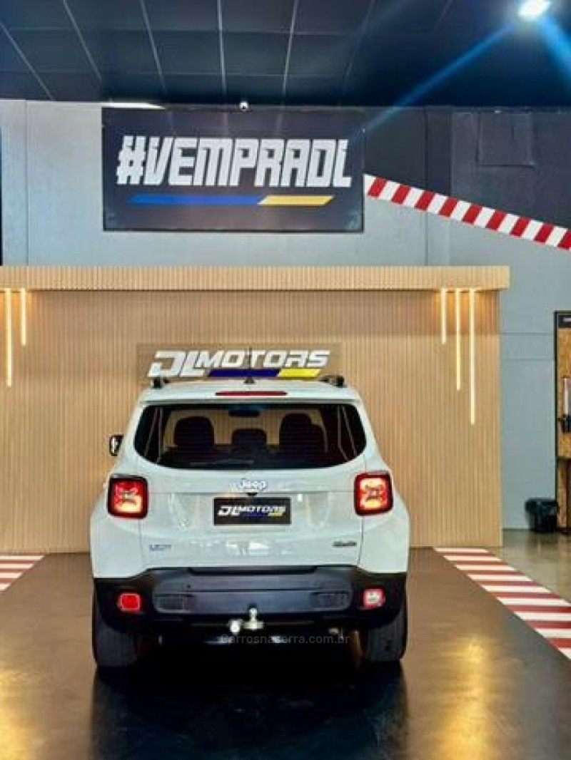 RENEGADE 1.8 16V FLEX LONGITUDE 4P AUTOMÁTICO - 2016 - LAJEADO