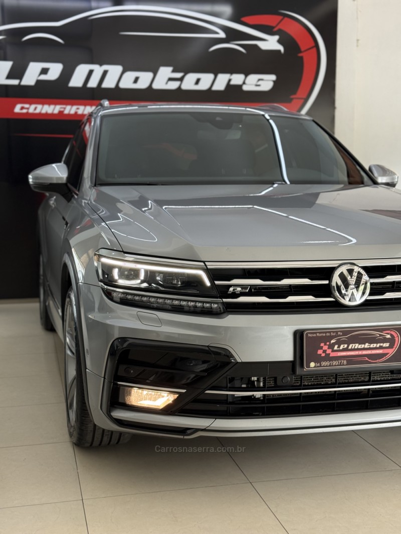 TIGUAN 2.0 ALLSPACE R-LINE 350 TSI 4X4 GASOLINA 4P - 2020 - FARROUPILHA