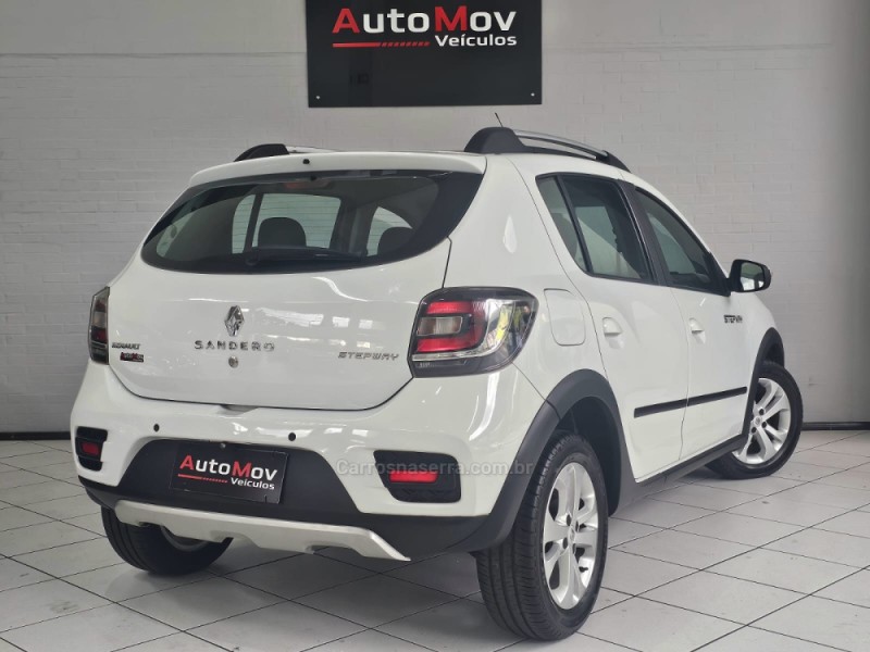 SANDERO 1.6 STEPWAY 8V FLEX 4P MANUAL - 2015 - CAXIAS DO SUL