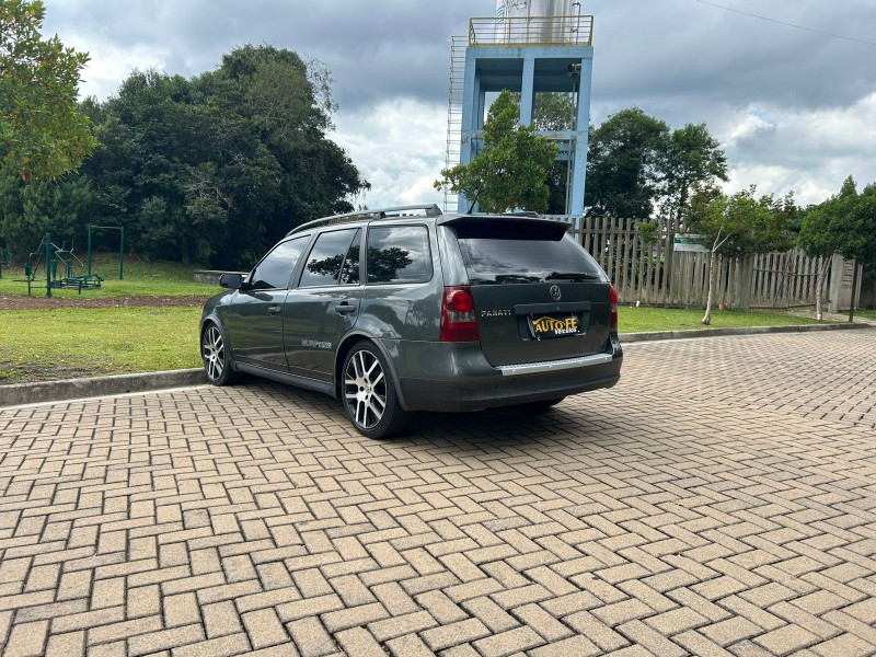 PARATI 1.6 MI SURF 8V FLEX 4P MANUAL G.IV - 2013 - CANELA