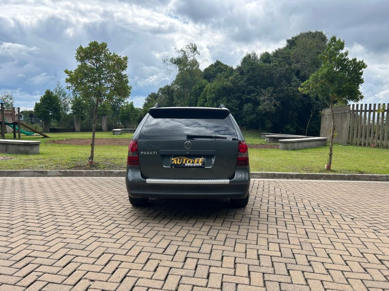 PARATI 1.6 MI SURF 8V FLEX 4P MANUAL G.IV - 2013 - CANELA