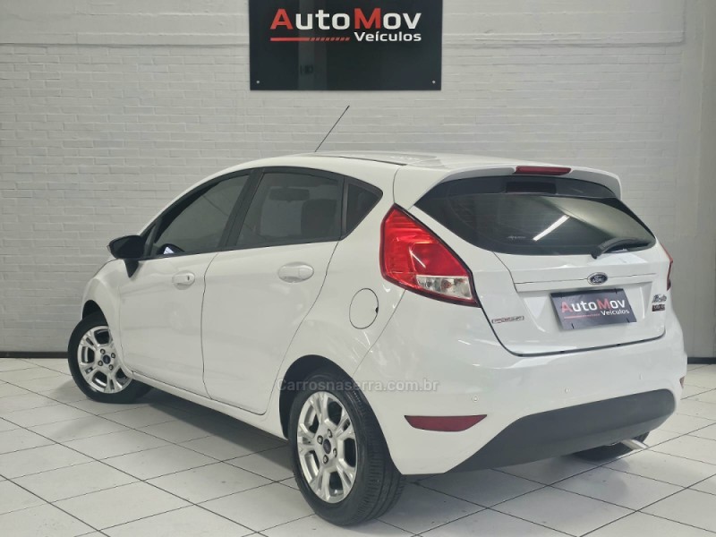 FIESTA 1.6 SE HATCH 16V FLEX 4P AUTOMÁTICO - 2014 - CAXIAS DO SUL