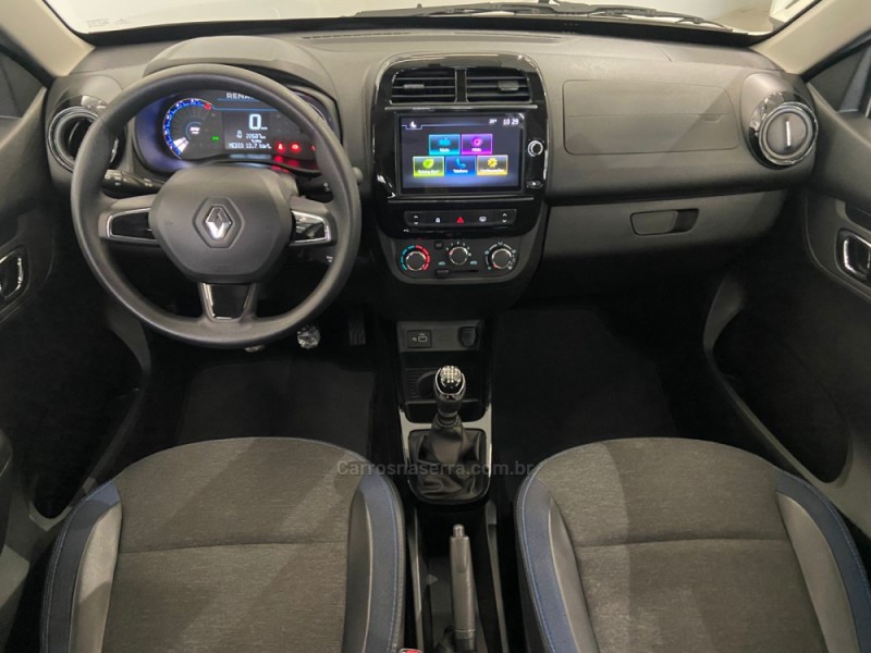 KWID 1.0 12V SCE FLEX INTENSE MANUAL - 2023 - FLORES DA CUNHA