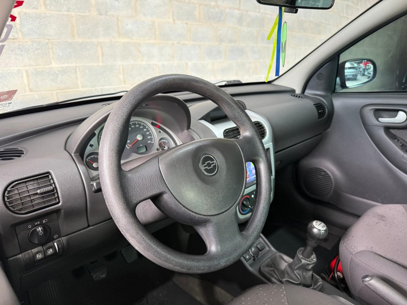 CORSA 1.4 MPFI PREMIUM 8V FLEX 4P MANUAL - 2009 - CAXIAS DO SUL