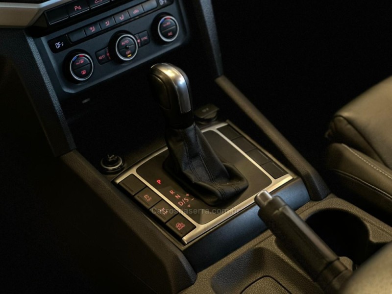 AMAROK 3.0 V6 TDI HIGHLINE CD DIESEL 4MOTION AUTOMÁTICO - 2019 - CAXIAS DO SUL