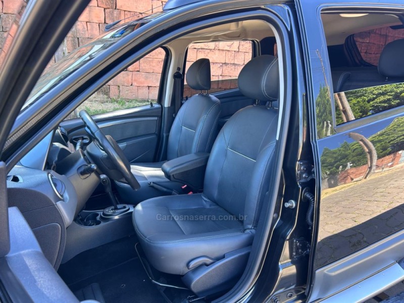 DUSTER 2.0 DYNAMIQUE 4X2 16V FLEX 4P AUTOMÁTICO - 2013 - VENâNCIO AIRES