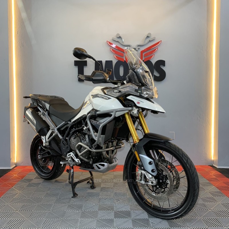 tiger 900 rally pro  2021 portao