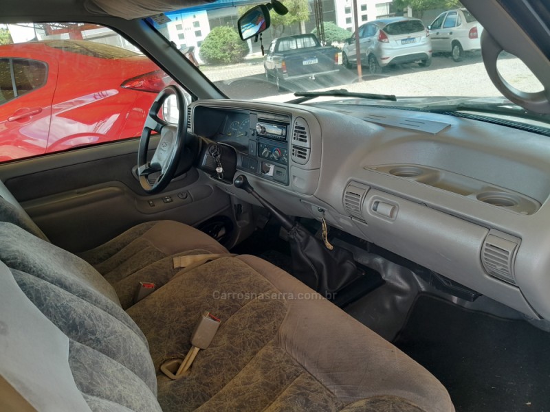 SILVERADO 4.2 D-20 4X2 CS 18V TURBO INTERCOOLER DIESEL 2P MANUAL - 2001 - VERANóPOLIS