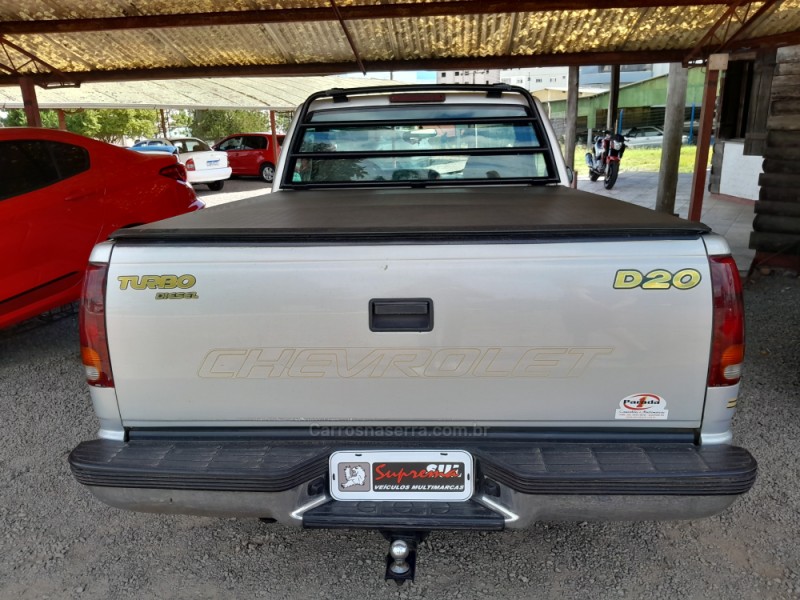 SILVERADO 4.2 D-20 4X2 CS 18V TURBO INTERCOOLER DIESEL 2P MANUAL - 2001 - VERANóPOLIS