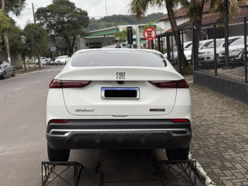 FASTBACK 1.3 LIMITED EDITION 270 TURBO FLEX 4P AUTOMÁTICO - 2024 - PAROBé