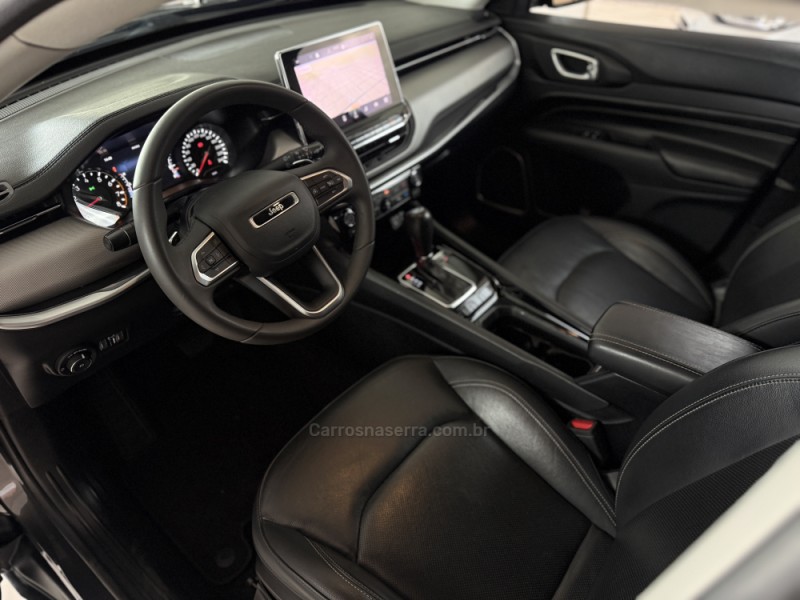 COMPASS 1.3 LONGITUDE T270 16V TURBO FLEX 4P AUTOMÁTICO - 2023 - GUAPORé