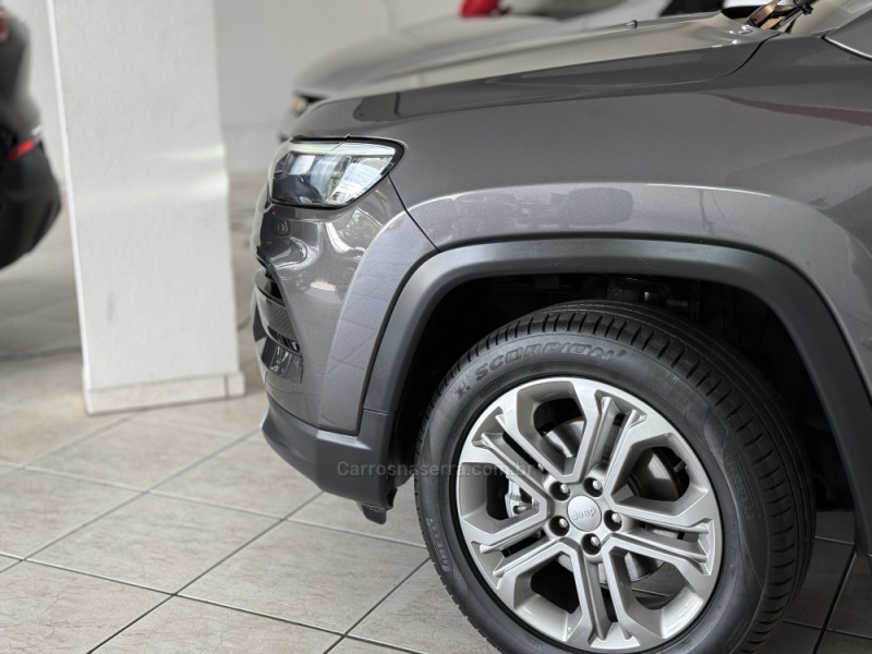 COMPASS 1.3 LONGITUDE T270 16V TURBO FLEX 4P AUTOMÁTICO - 2023 - GUAPORé