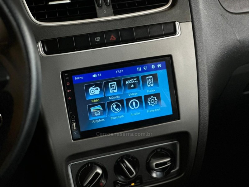 FOX 1.0 ITREND 8V FLEX 4P MANUAL - 2014 - CAXIAS DO SUL