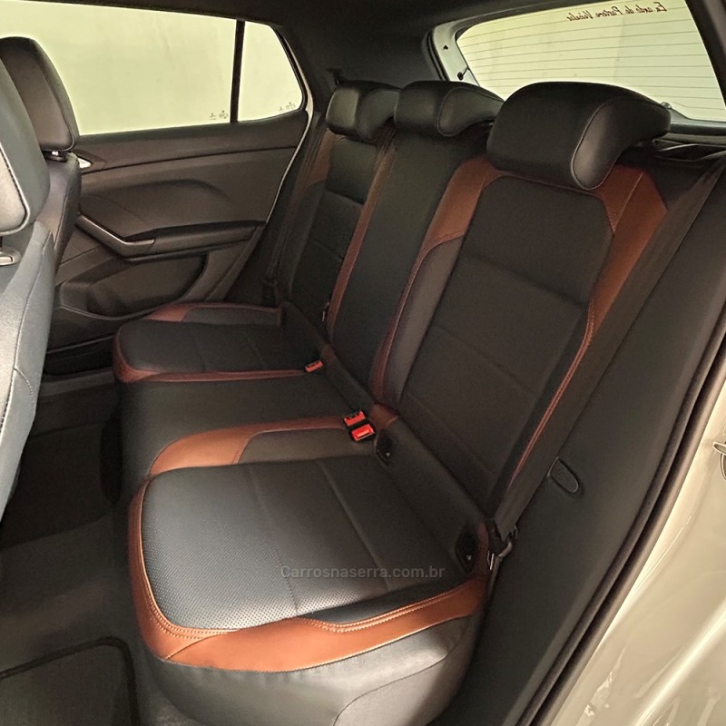 T-CROSS 1.0 COMFORTLINE TSI FLEX 4P AUTOMÁTICO - 2021 - VACARIA