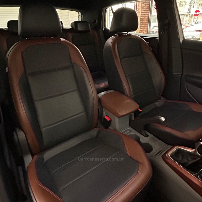 T-CROSS 1.0 COMFORTLINE TSI FLEX 4P AUTOMÁTICO - 2021 - VACARIA