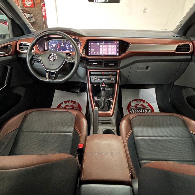 T-CROSS 1.0 COMFORTLINE TSI FLEX 4P AUTOMÁTICO - 2021 - VACARIA