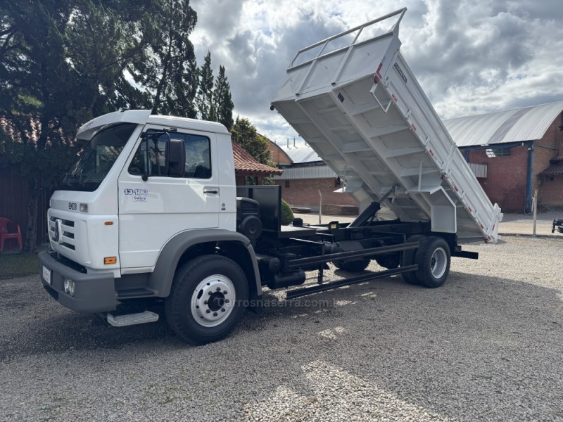 13-180 E WORKER - 2002 - GARIBALDI