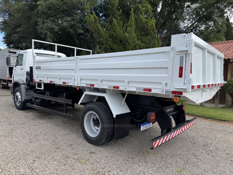 13-180 E WORKER - 2002 - GARIBALDI