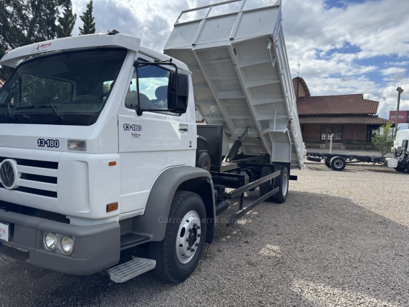 13-180 E WORKER - 2002 - GARIBALDI