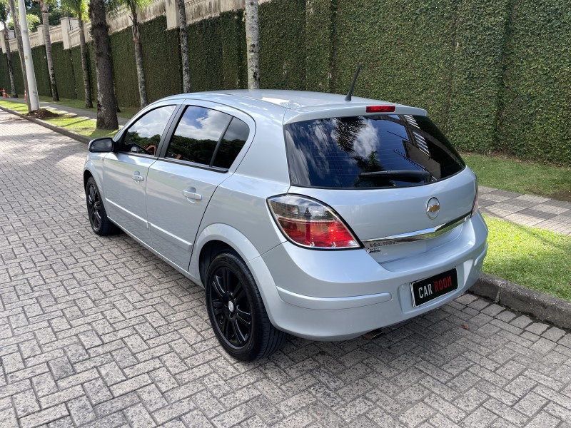 VECTRA 2.0 MPFI GT HATCH 8V FLEX 4P MANUAL - 2009 - CAXIAS DO SUL