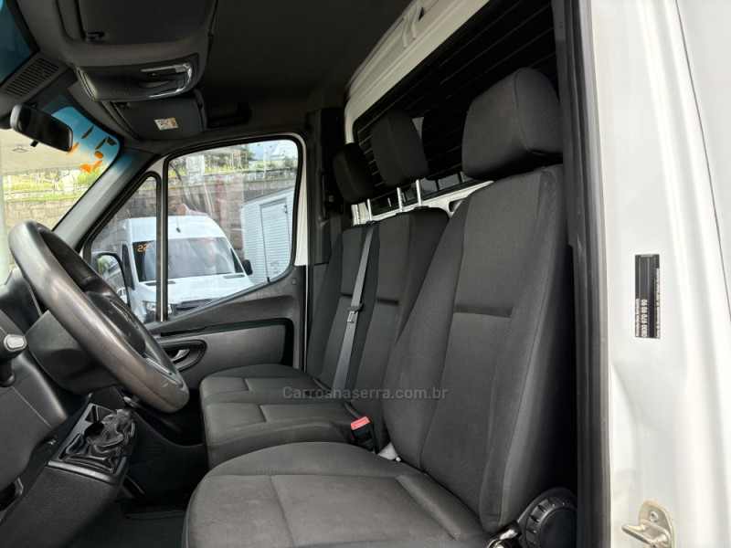 SPRINTER 2.2 CHASSI 516 LONGO DIESEL 3P MANUAL - 2021 - FARROUPILHA