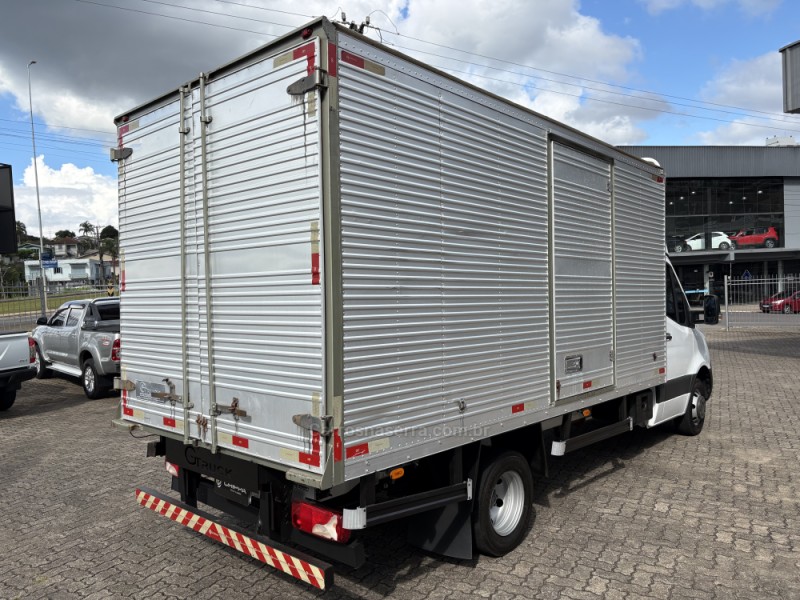SPRINTER 2.2 CHASSI 516 LONGO DIESEL 3P MANUAL - 2021 - FARROUPILHA
