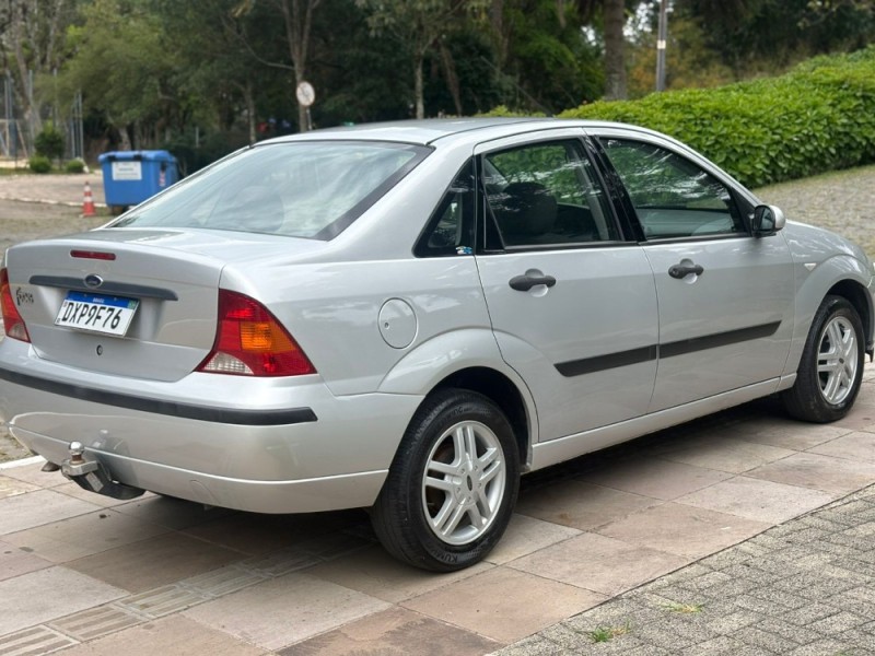 FOCUS 2.0 FC 16V GASOLINA 4P MANUAL - 2008 - FARROUPILHA