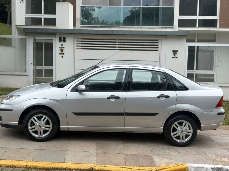 FOCUS 2.0 FC 16V GASOLINA 4P MANUAL - 2008 - FARROUPILHA
