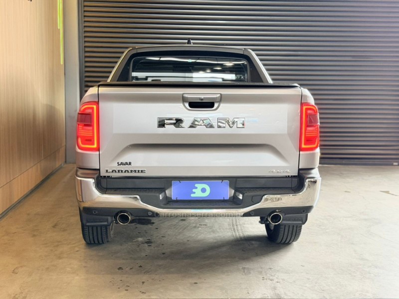 RAMPAGE 2.0 HURRICANE LARAMIE 4 4X4 TURBO GASOLINA 4P AUTOMÁTICO - 2025 - LAJEADO