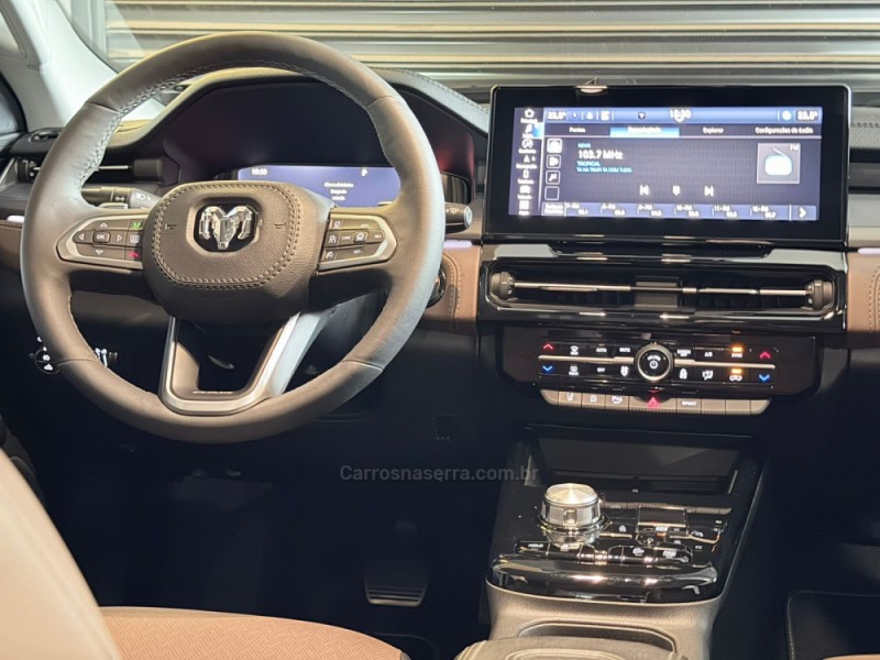 RAMPAGE 2.0 HURRICANE LARAMIE 4 4X4 TURBO GASOLINA 4P AUTOMÁTICO - 2025 - LAJEADO