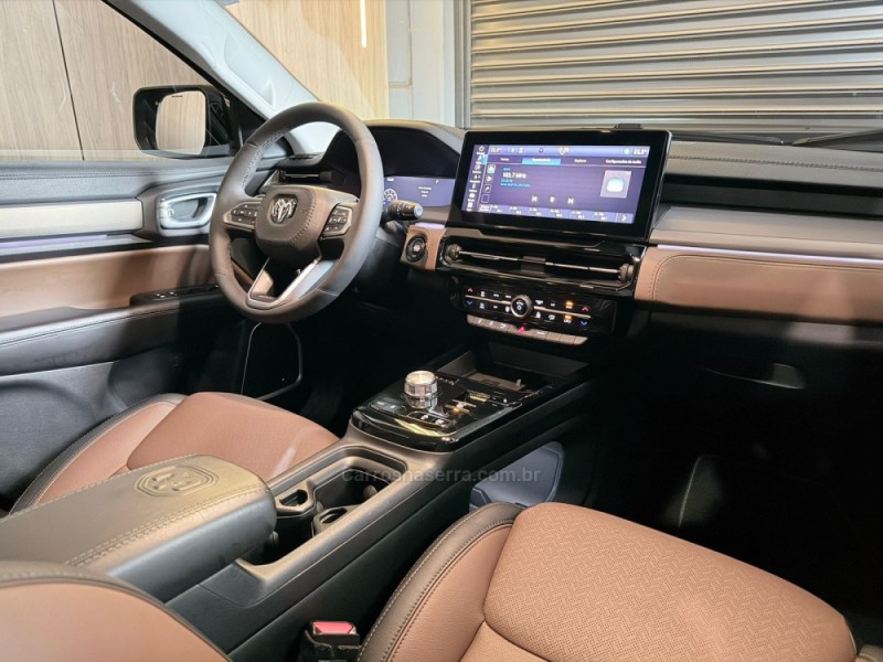 RAMPAGE 2.0 HURRICANE LARAMIE 4 4X4 TURBO GASOLINA 4P AUTOMÁTICO - 2025 - LAJEADO