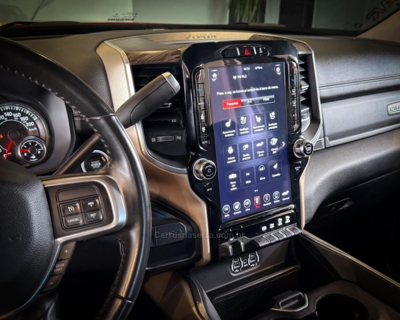 2500 LARAMIE 6.7 CD 4X4 TDI DIESEL 4P AUTOMÁTICA - 2021 - GARIBALDI