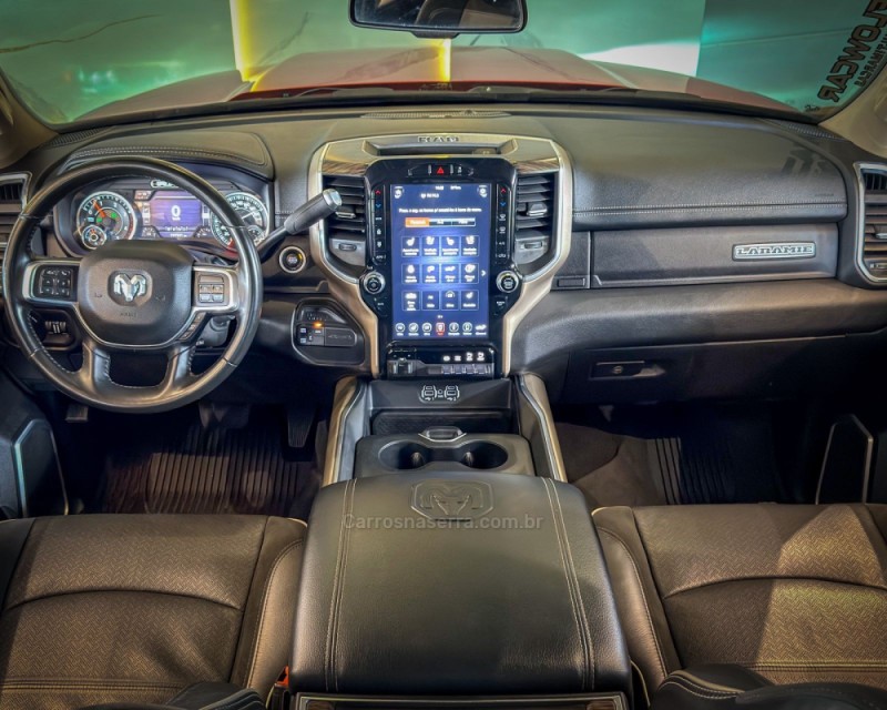 2500 LARAMIE 6.7 CD 4X4 TDI DIESEL 4P AUTOMÁTICA - 2021 - GARIBALDI