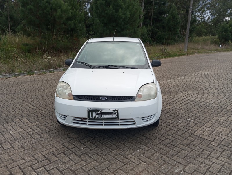 FIESTA 1.0 MPI 8V GASOLINA 4P MANUAL - 2006 - CAXIAS DO SUL