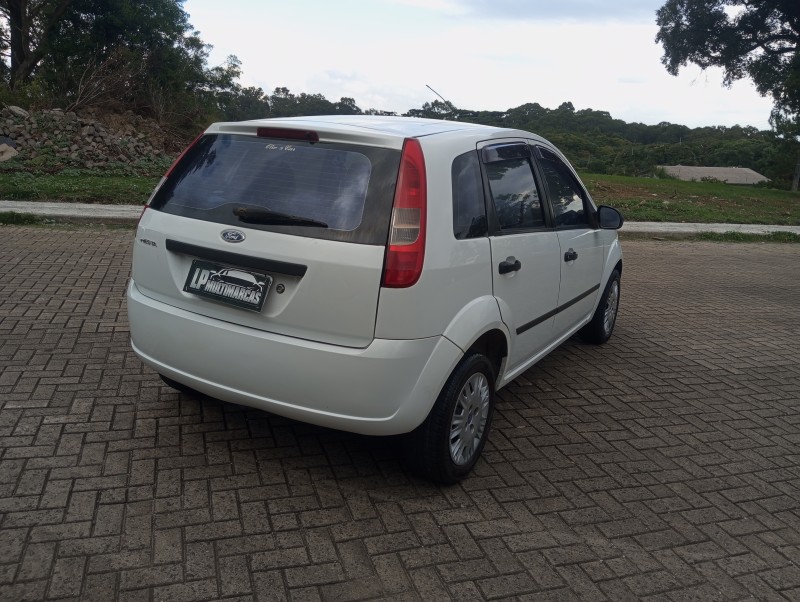 FIESTA 1.0 MPI 8V GASOLINA 4P MANUAL - 2006 - CAXIAS DO SUL