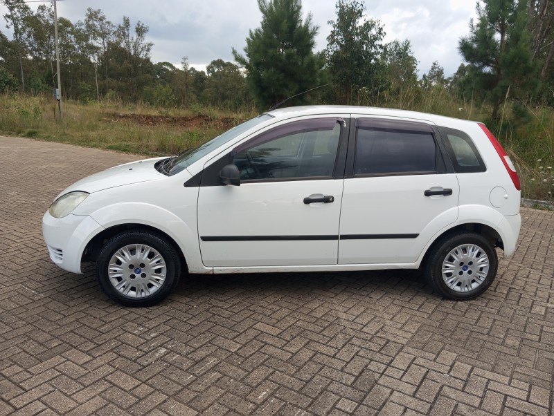 FIESTA 1.0 MPI 8V GASOLINA 4P MANUAL - 2006 - CAXIAS DO SUL