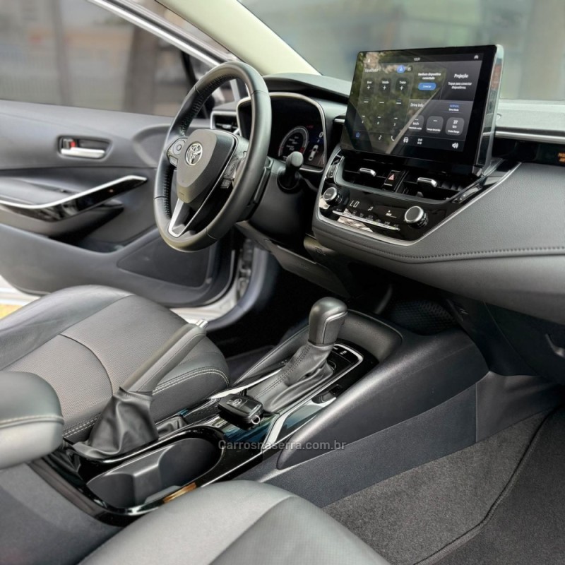 COROLLA 2.0 XEI 16V FLEX 4P AUTOMÁTICO - 2025 - NOVO HAMBURGO