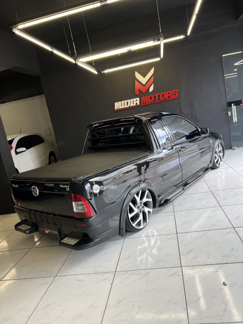 STRADA 1.8 MPI ADVENTURE CE 8V GASOLINA 2P MANUAL - 2005 - CAXIAS DO SUL